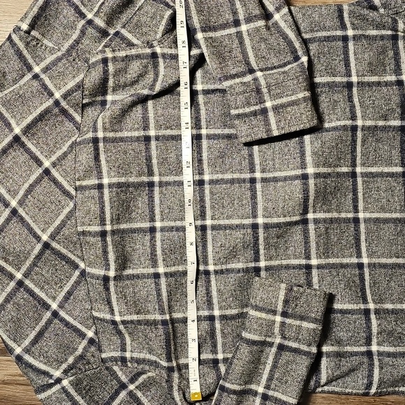 Men's RSQ Blue White Gray Plaid Flannel Long Sleevr Shirt Medium - Picture 6 of 7